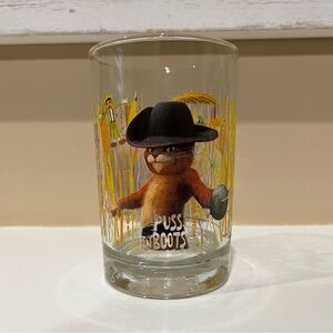 Shrek Forever After Puss in Boots Collectors Glass Cup McDonald’s